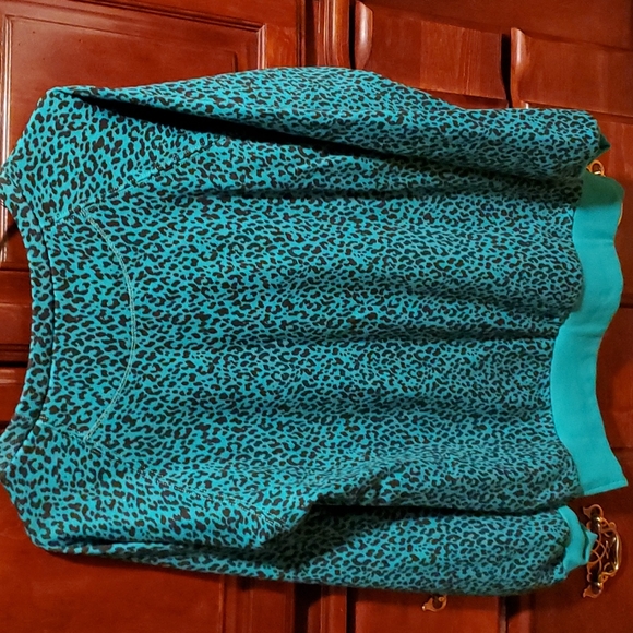Sweater - Picture 2 of 3